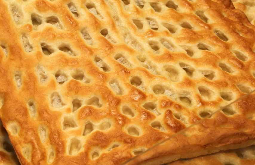 Focaccia genovese in teglia